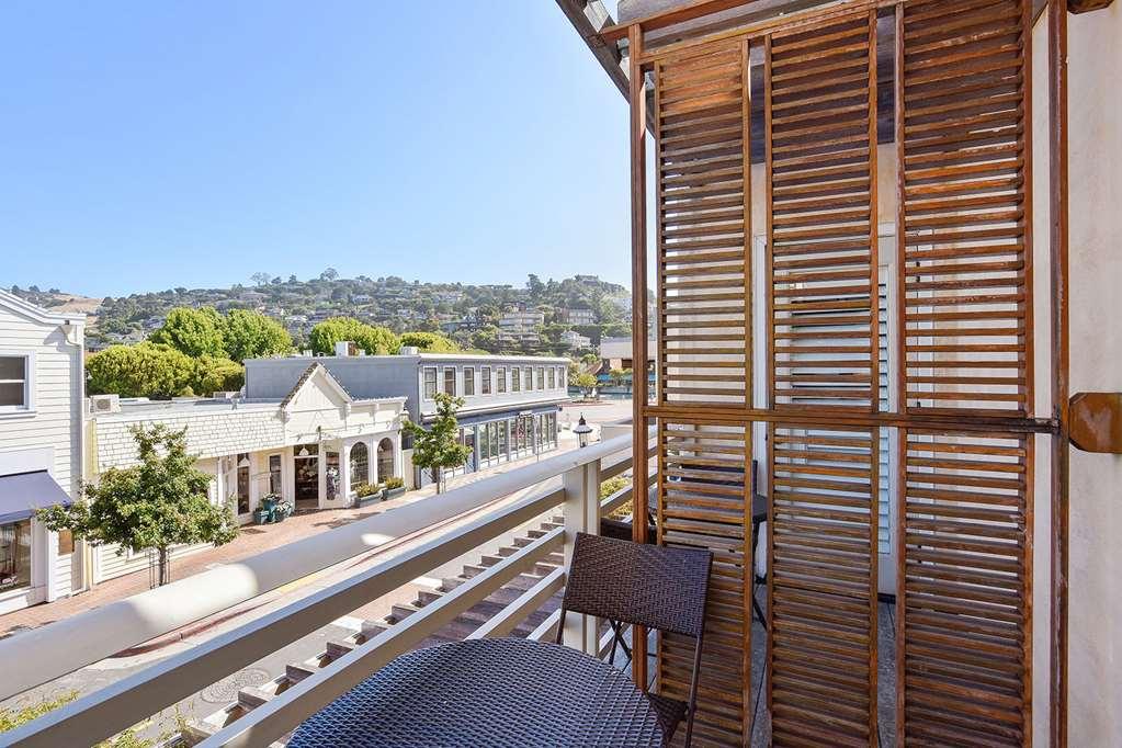 Waters Edge Tiburon Quarto foto