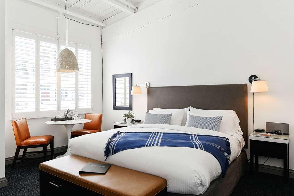 Waters Edge Tiburon Quarto foto